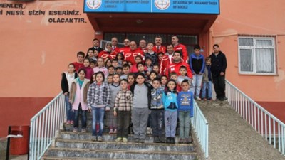 Türk Kızılayı’ndan ”Kolide Ne Var” Kampanyasıyla Bafra’daki Öğrencilere Destek